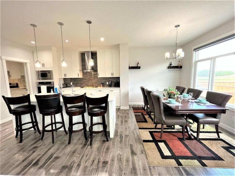 Willa Luxury Retreat For Large Groups Calgary Zewnętrze zdjęcie